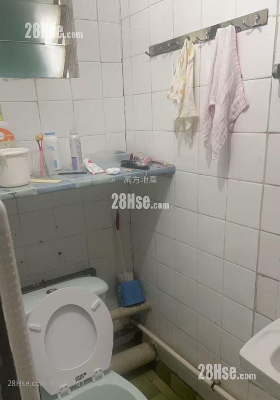 Hang On House Sell 1 Bedroom , 1 Bathroom 349 ft²