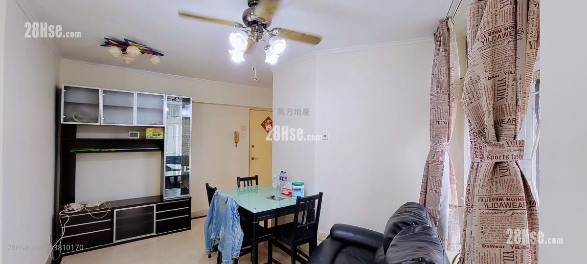 Kwong Lam Court Sell 3 Bedrooms , 1 Bathroom 543 ft²