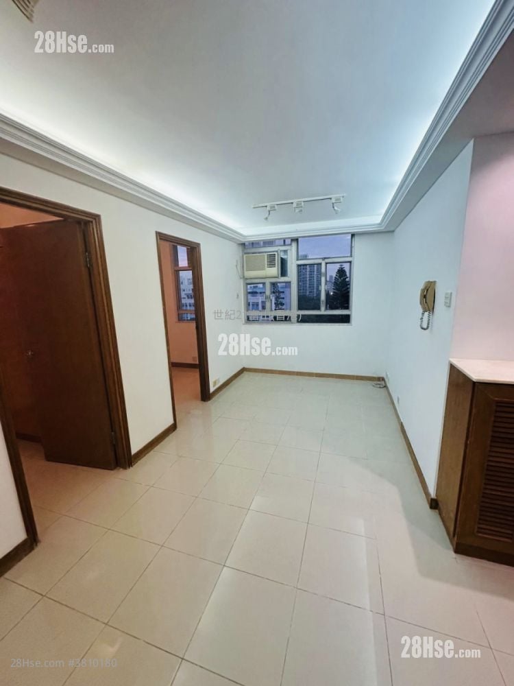Tin Ma Court Sell 2 Bedrooms , 1 Bathroom 415 ft²
