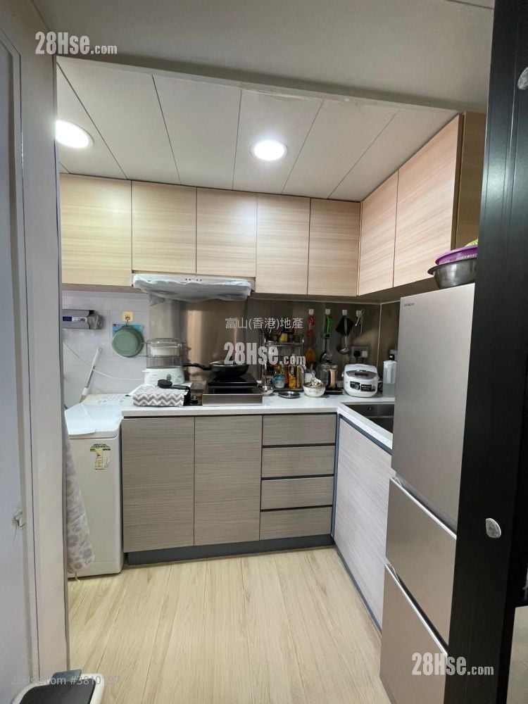 黄大仙下邨 售盘 2 房 , 1 浴室 385 平方尺