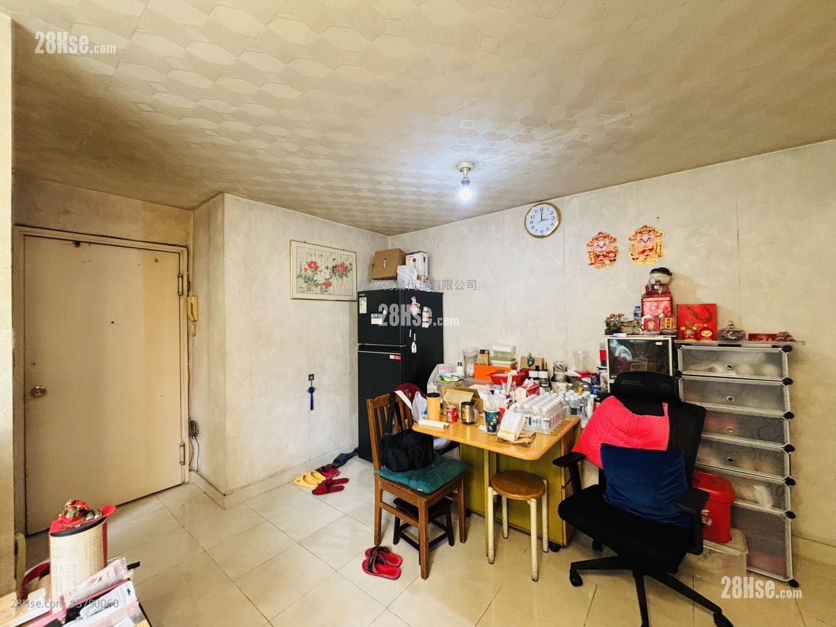 美孚新邨 售盘 2 房 556 平方尺