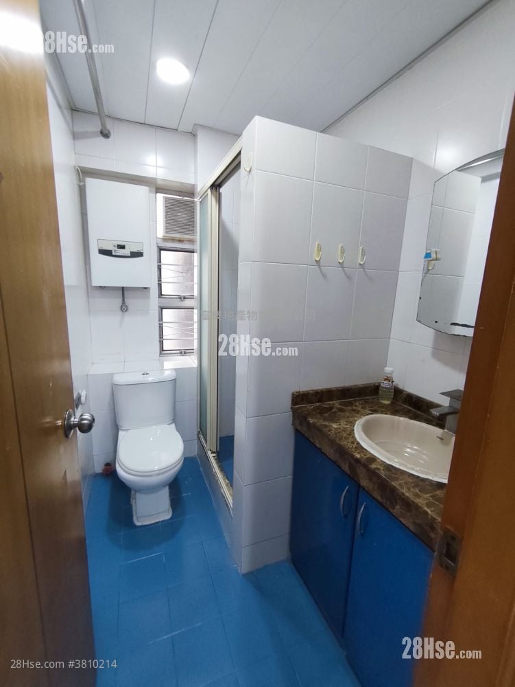 New Kwai Fong Gardens Rental 2 Bedrooms , 1 Bathroom 400 ft²