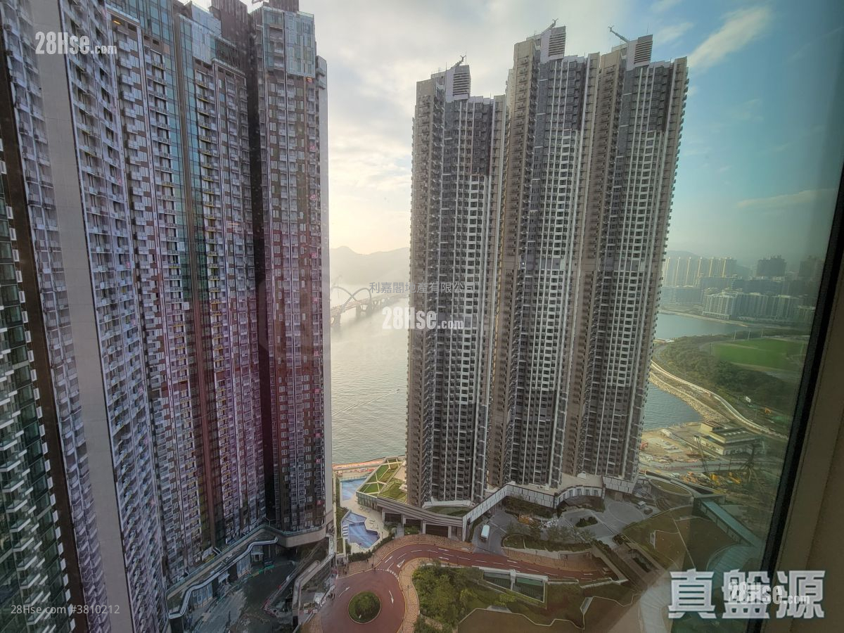 Marini Sell 2 Bedrooms 495 ft²