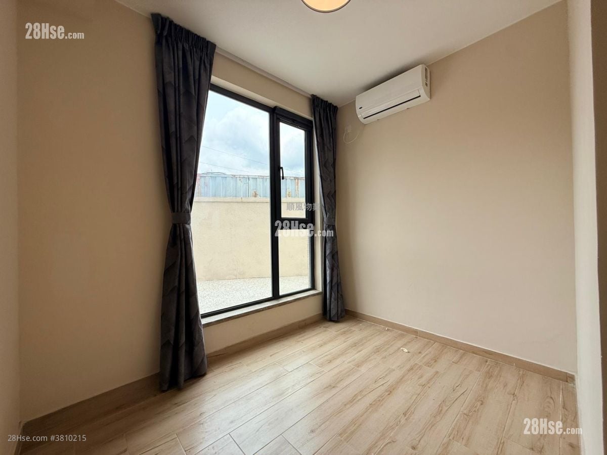 Village Sell 3 Bedrooms 700 ft²