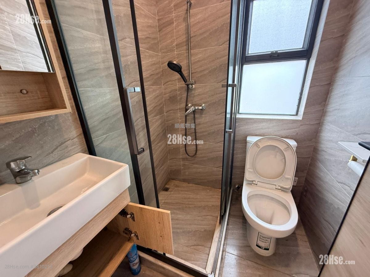 Village Sell 3 Bedrooms 700 ft²