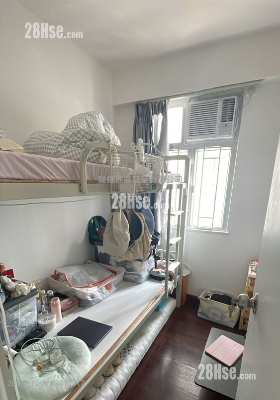 Shun Lee Building Sell 3 Bedrooms , 1 Bathroom 443 ft²