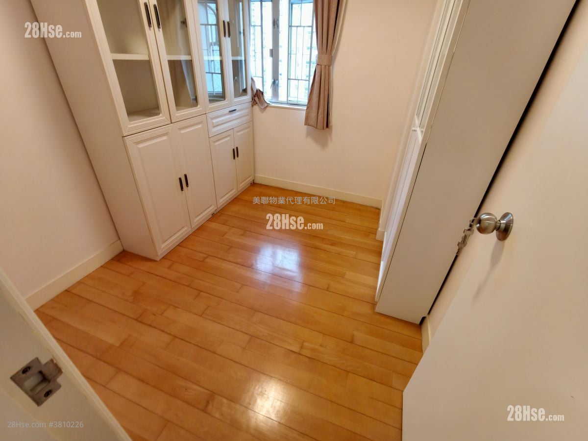 Taikoo Shing Sell 3 Bedrooms , 1 Bathroom 702 ft²