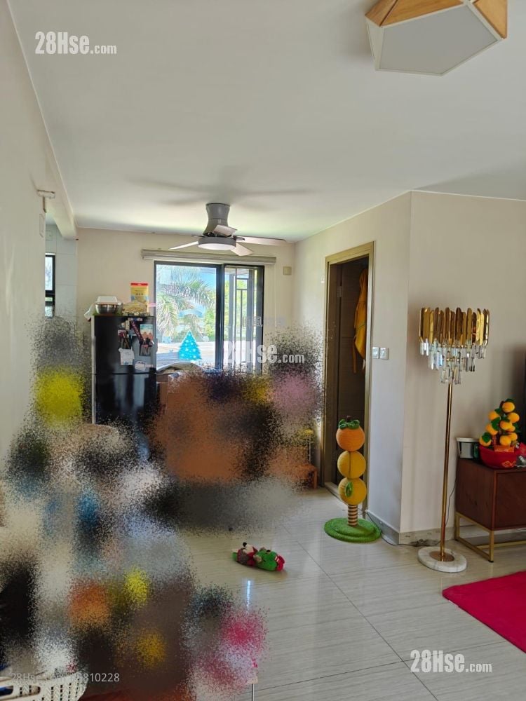 村屋 售盘 2 房 , 2 浴室 700 平方尺