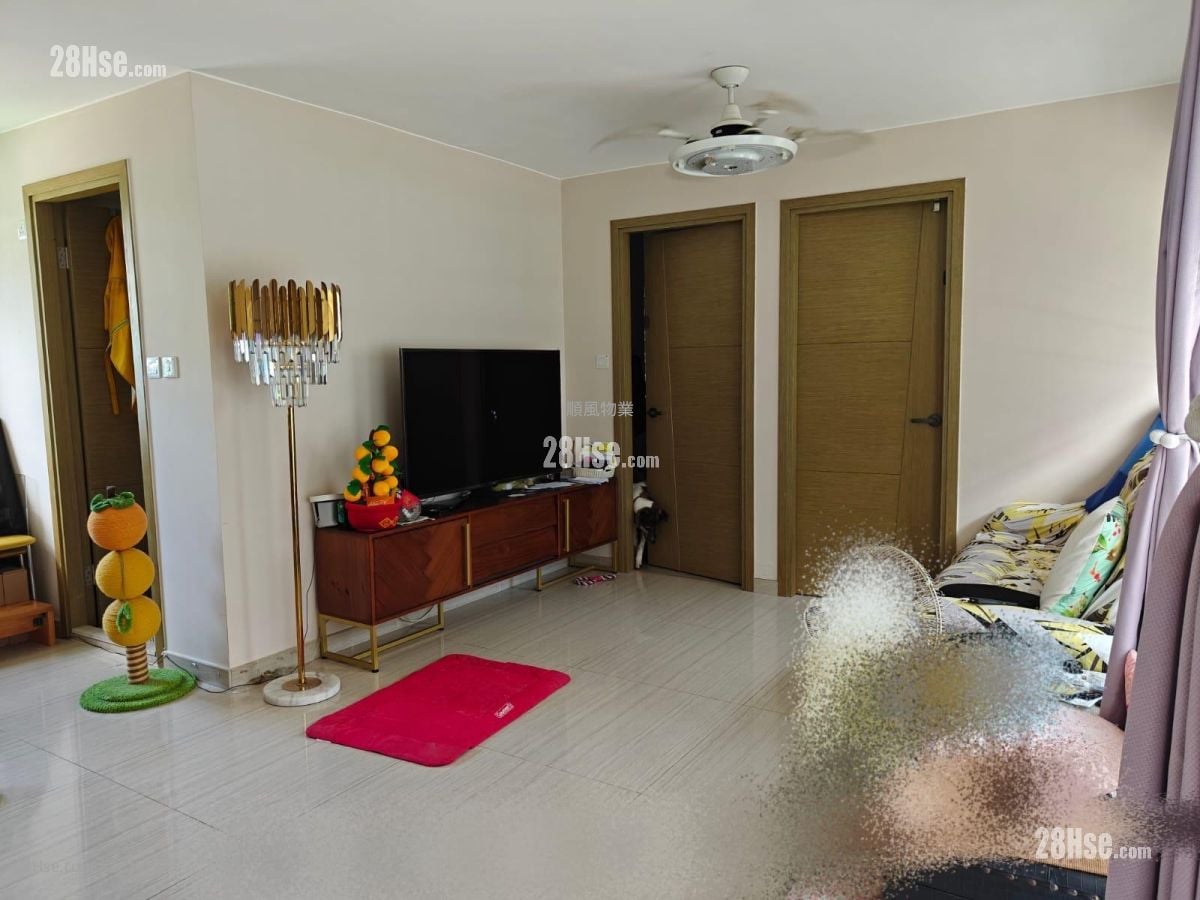 村屋 售盘 2 房 , 2 浴室 700 平方尺