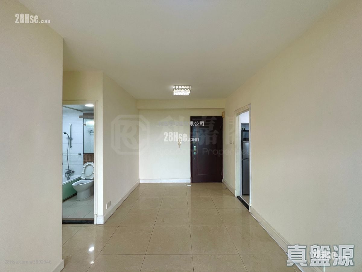 Metro Town Rental 2 Bedrooms , 1 Bathroom 476 ft²