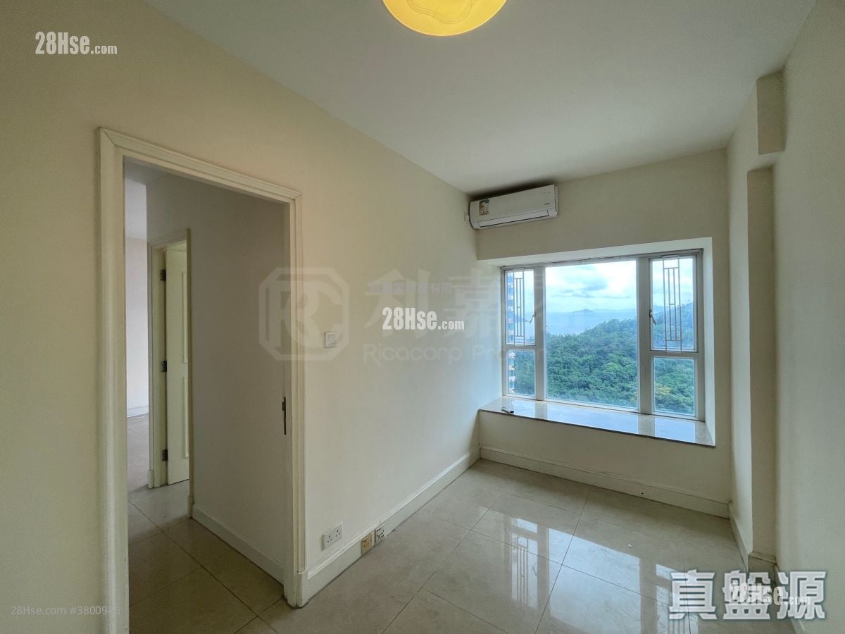 Metro Town Rental 2 Bedrooms , 1 Bathroom 476 ft²