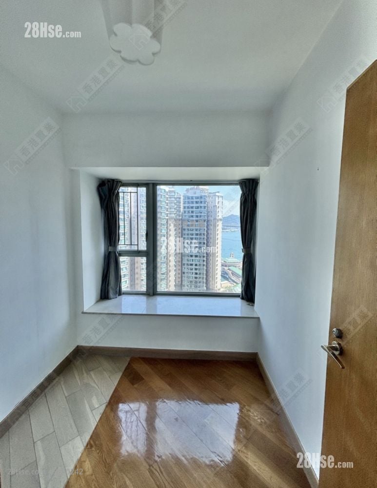 Park Island Sell 2 Bedrooms 499 ft²