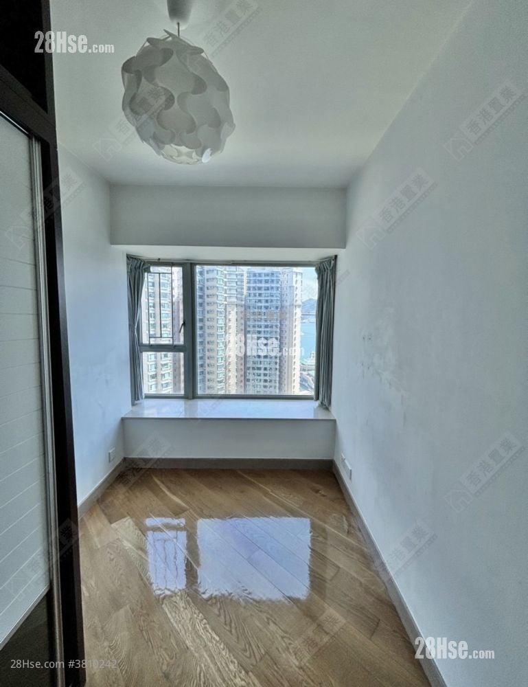 Park Island Sell 2 Bedrooms 499 ft²