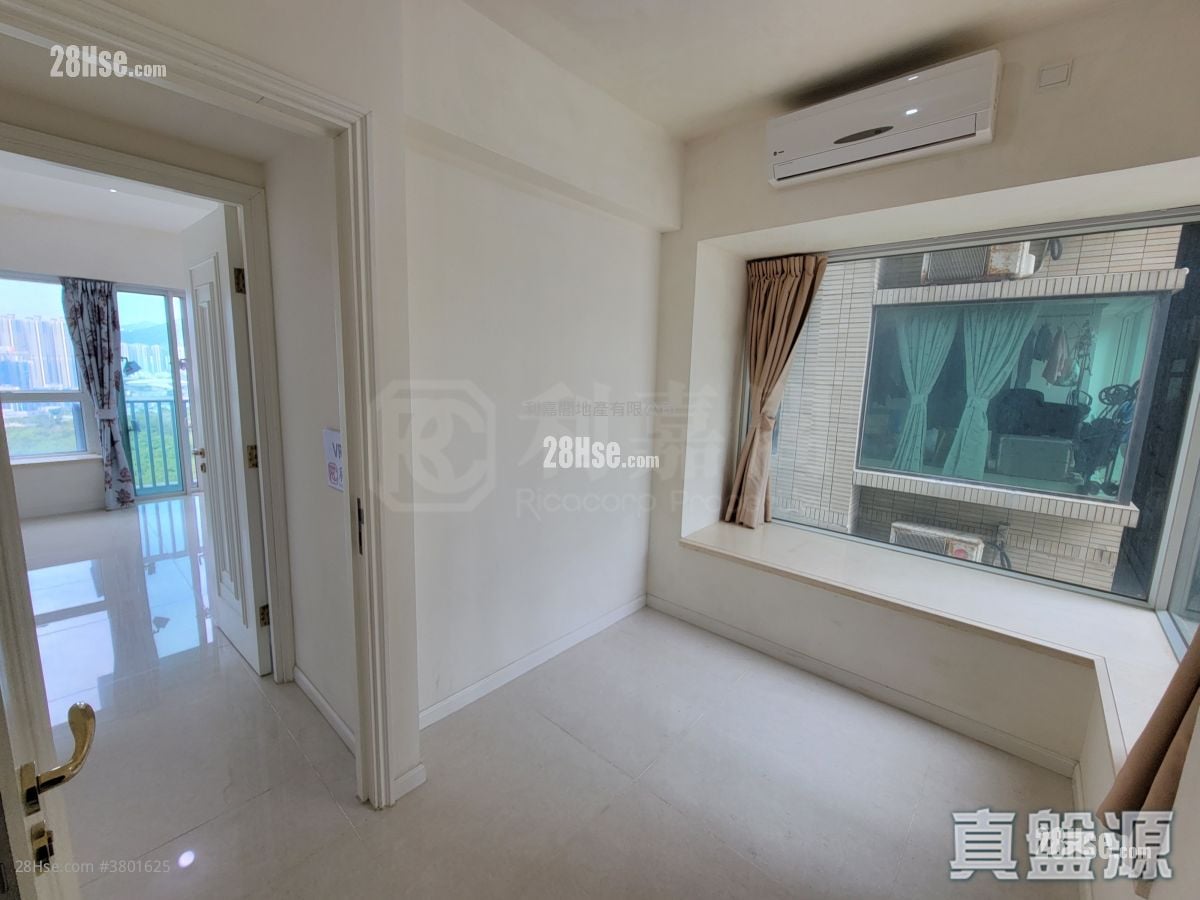 致蓝天 租盘 4 房 , 3 浴室 943 平方尺