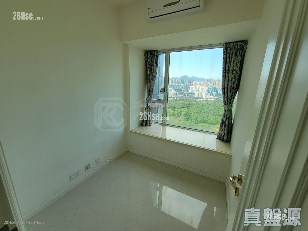 致蓝天 租盘 4 房 , 3 浴室 943 平方尺