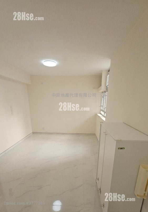 On Ning Garden Sell 2 Bedrooms , 1 Bathroom