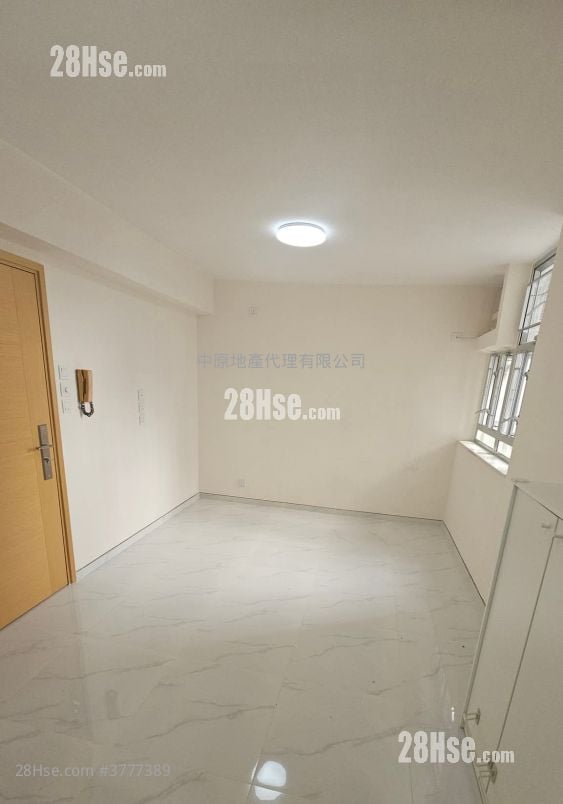 On Ning Garden Sell 2 Bedrooms , 1 Bathroom