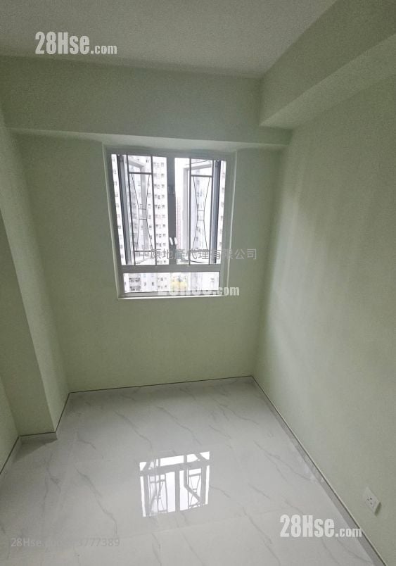 On Ning Garden Sell 2 Bedrooms , 1 Bathroom