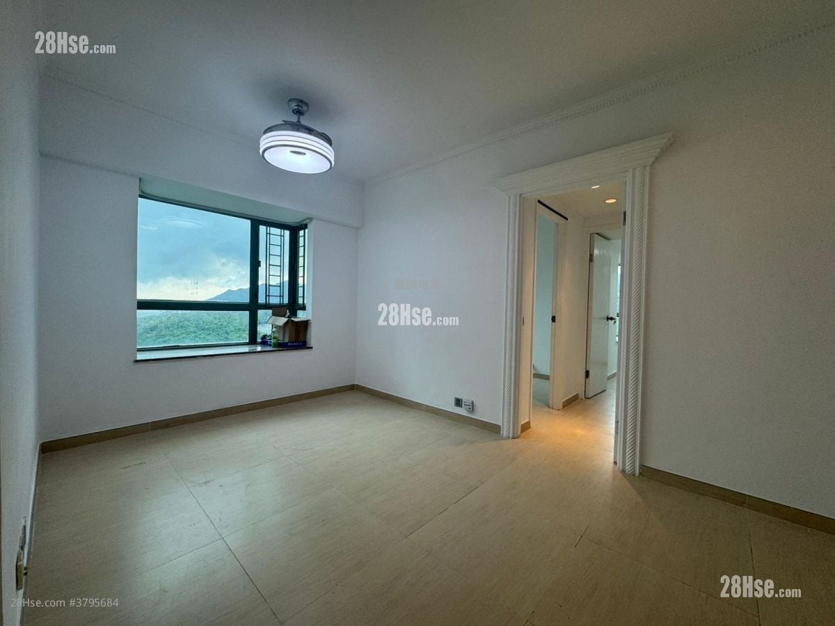 Sea Crest Villa Sell 2 Bedrooms , 1 Bathroom 454 ft²