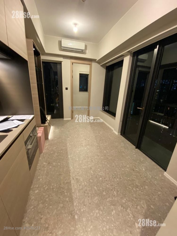 Artisan Garden Rental 1 Bedroom , 1 Bathroom 319 ft²