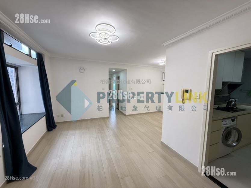 Hollywood Terrace Rental 3 Bedrooms , 2 Bathrooms 756 ft²