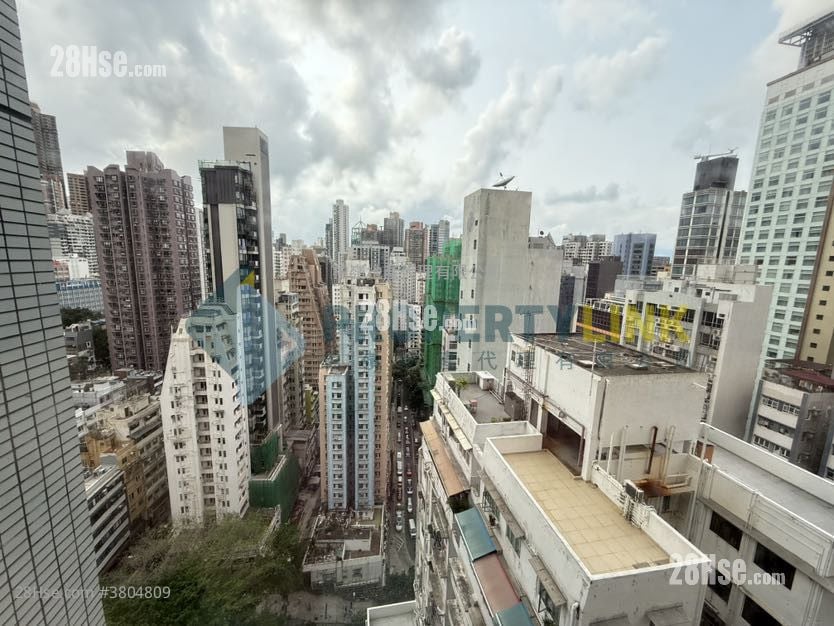 Hollywood Terrace Rental 3 Bedrooms , 2 Bathrooms 756 ft²