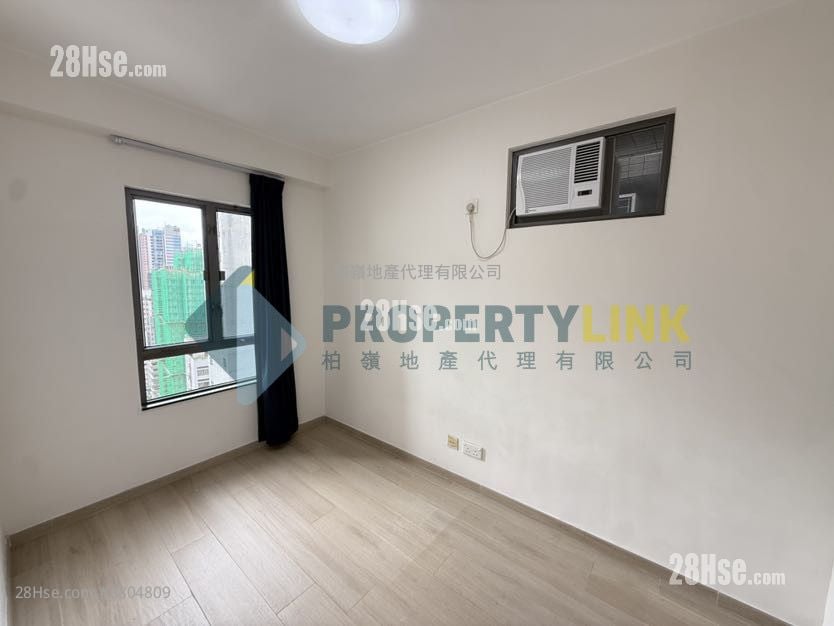 Hollywood Terrace Rental 3 Bedrooms , 2 Bathrooms 756 ft²