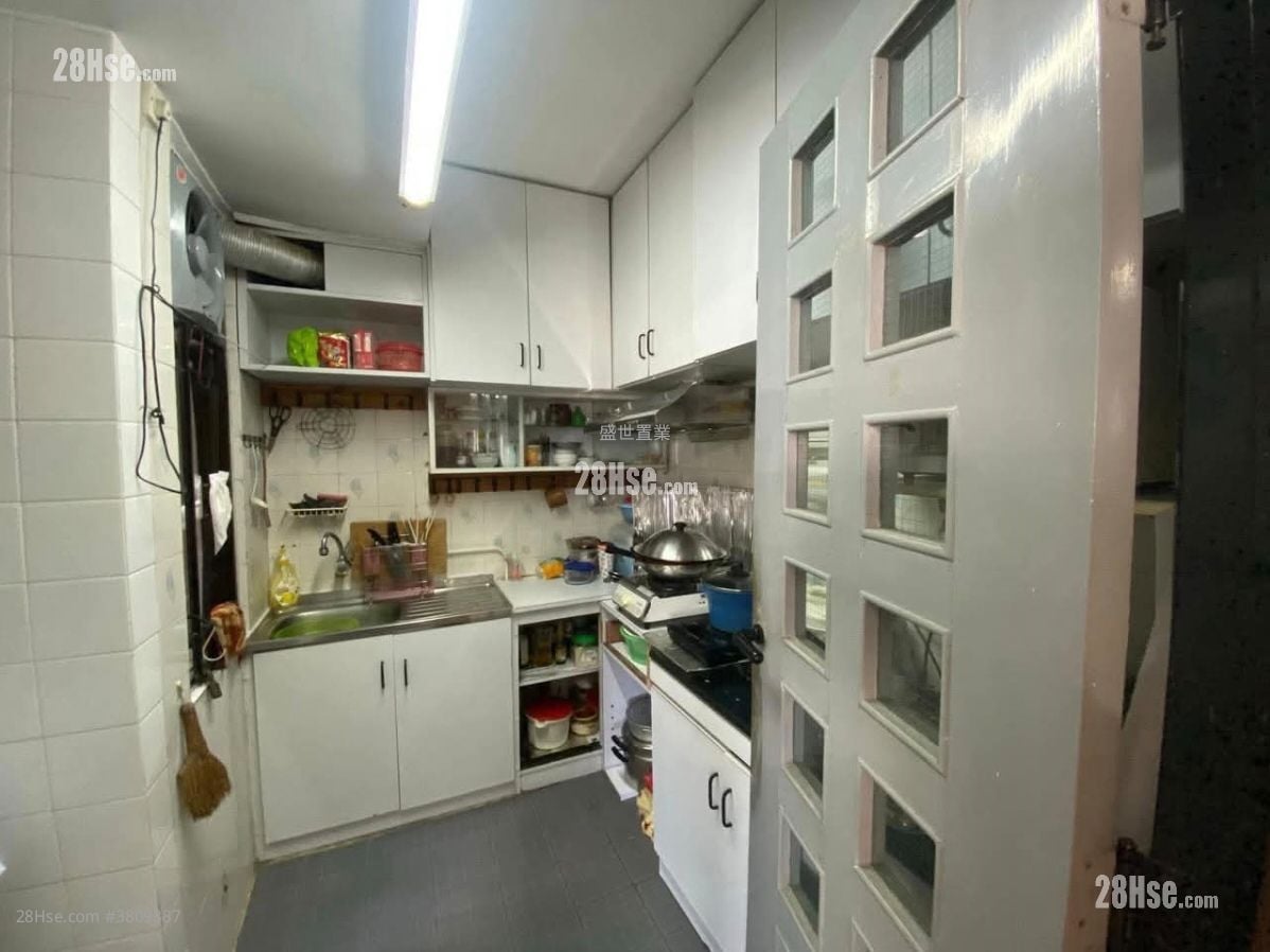 Belair Gardens Sell 2 Bedrooms , 1 Bathroom 560 ft²