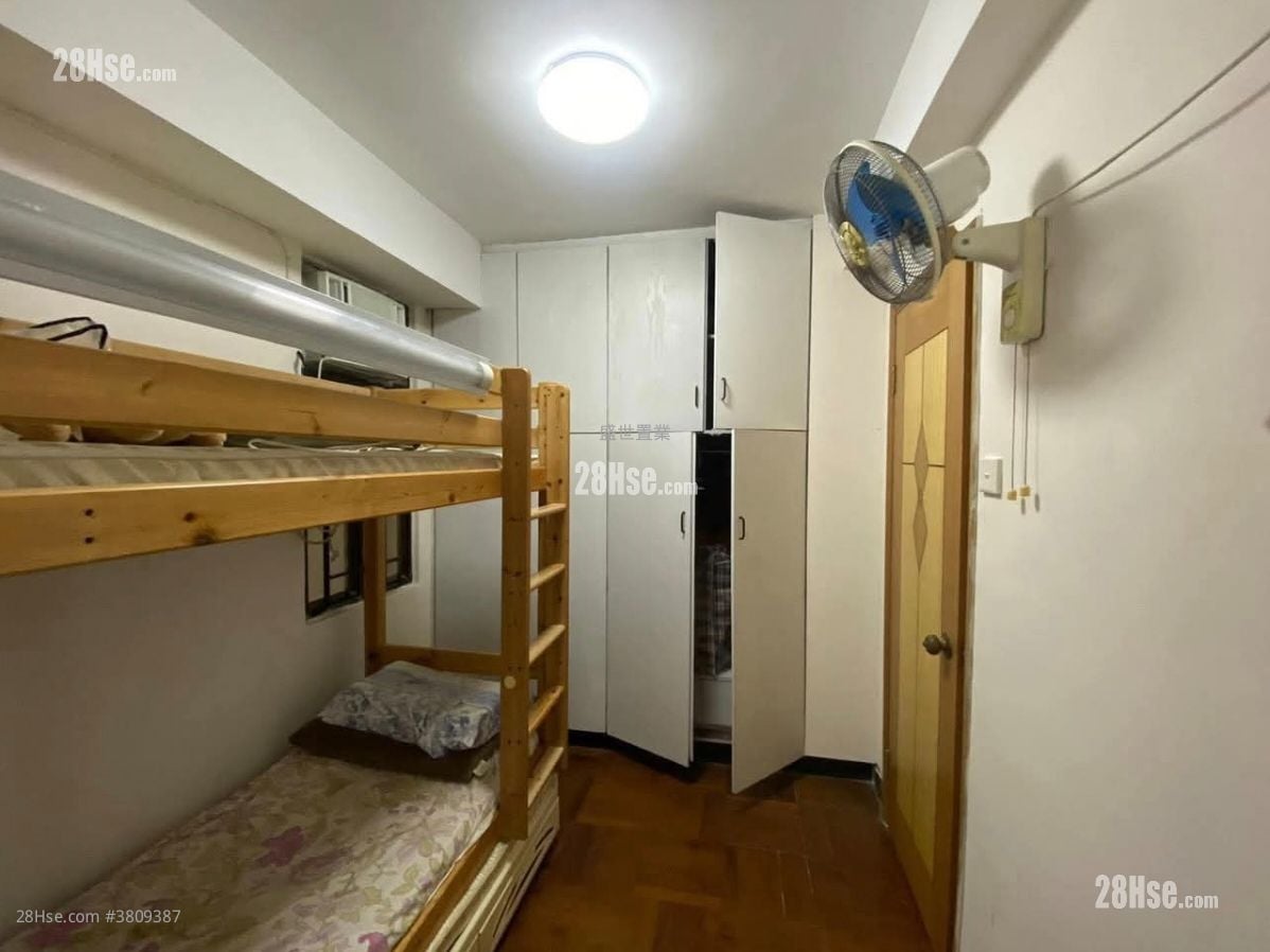 Belair Gardens Sell 2 Bedrooms , 1 Bathroom 560 ft²