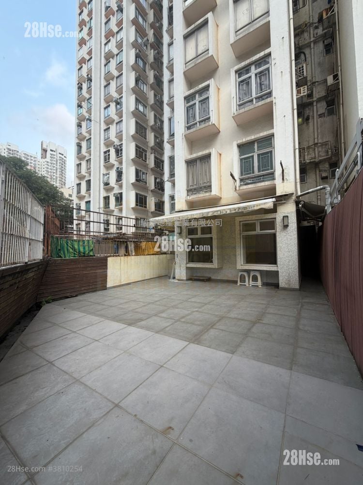 康辉大厦 售盘 2 房 , 1 浴室 210 平方尺