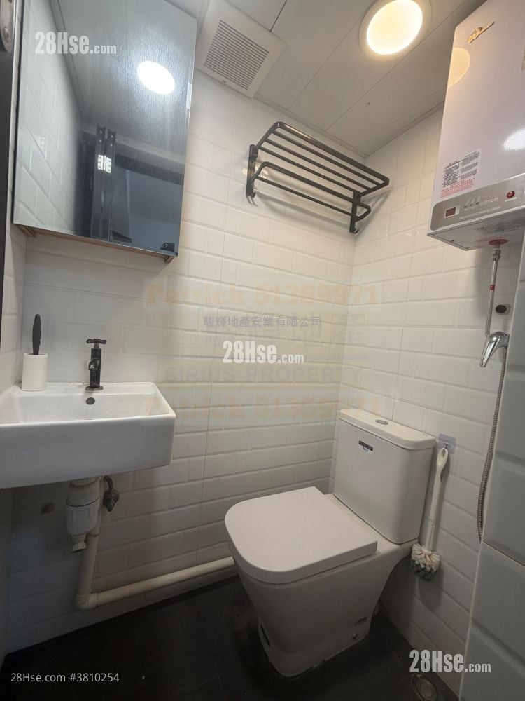 康辉大厦 售盘 2 房 , 1 浴室 210 平方尺