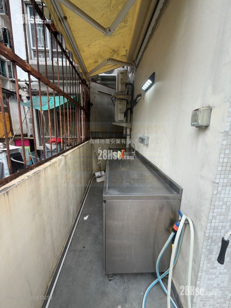 康辉大厦 售盘 2 房 , 1 浴室 210 平方尺