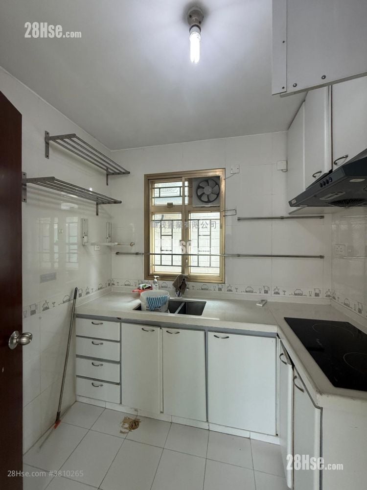 村屋 租盘 3 房 , 1 浴室 630 平方尺