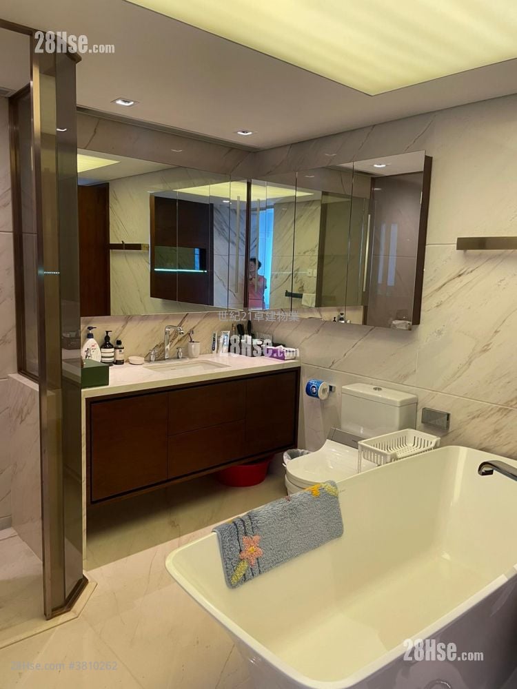 The Harbourside Sell 2 Bedrooms , 2 Bathrooms 1,088 ft²