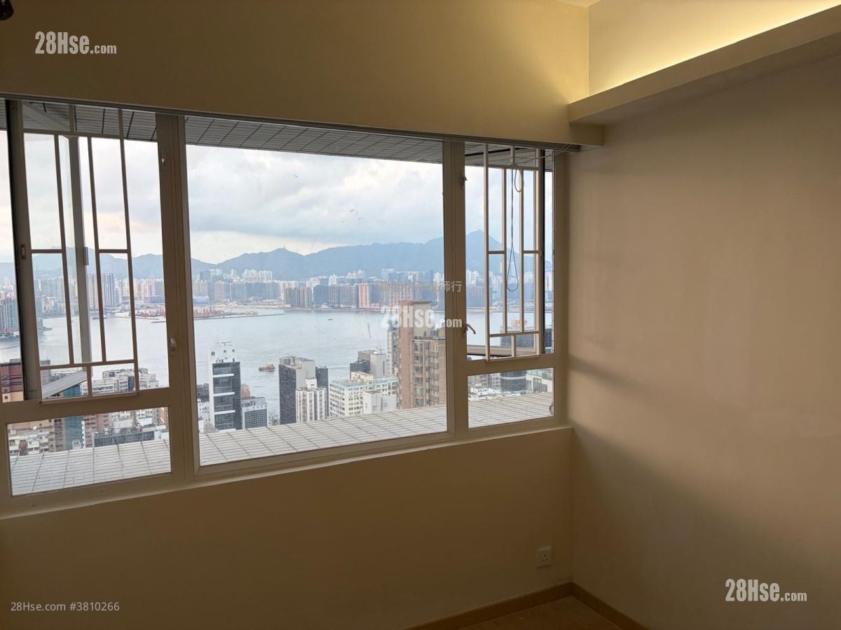 Sky Scraper Rental 3 Bedrooms , 2 Bathrooms