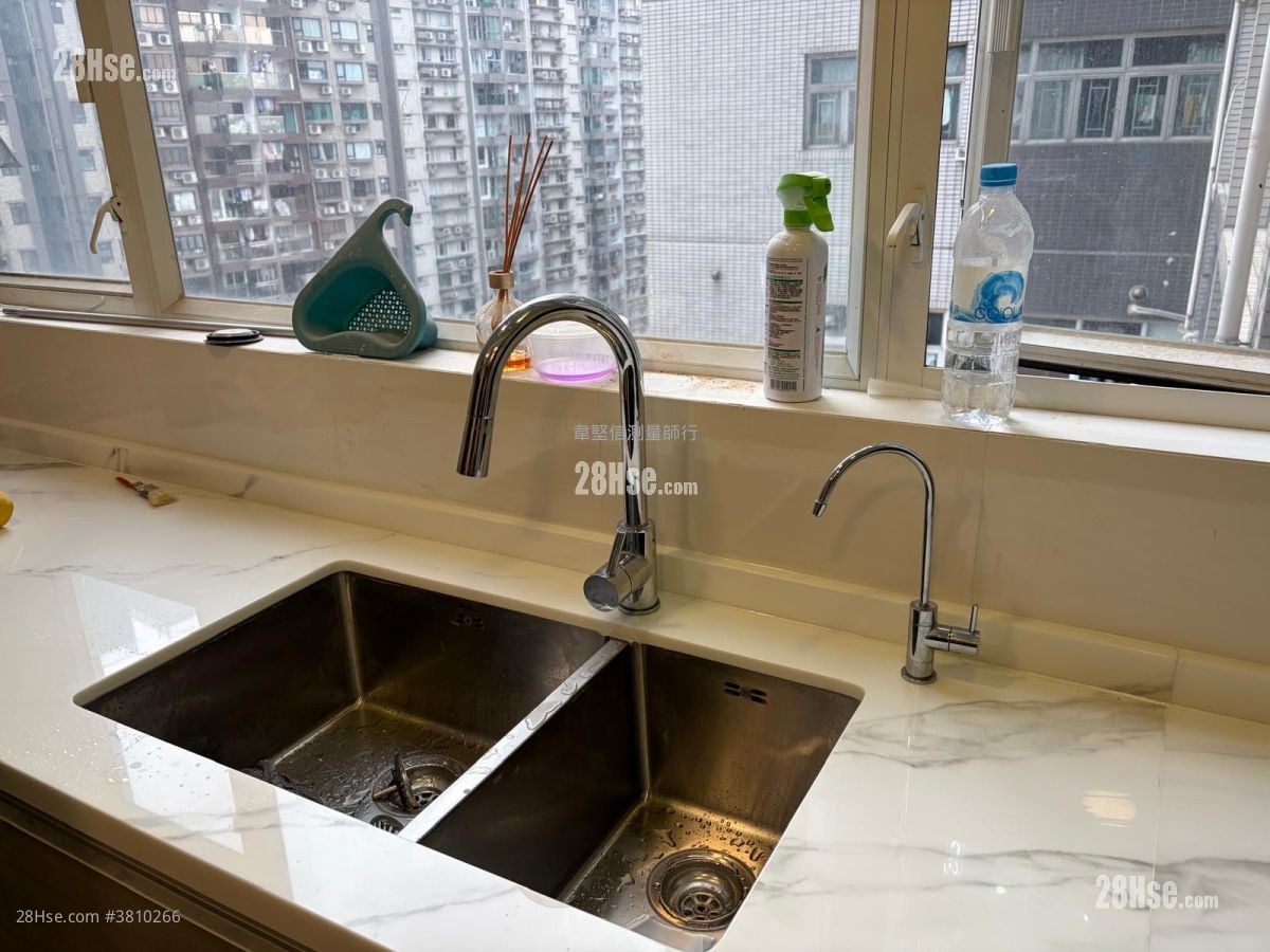 Sky Scraper Rental 3 Bedrooms , 2 Bathrooms