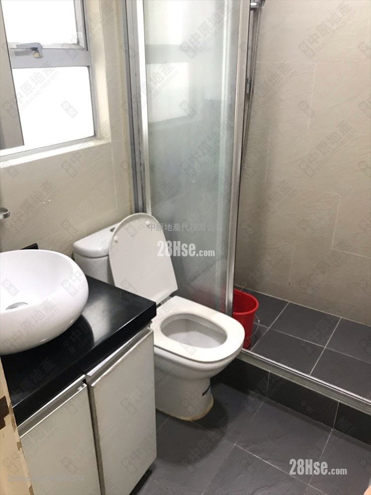 Fanling Town Center Sell 2 Bedrooms 399 ft²