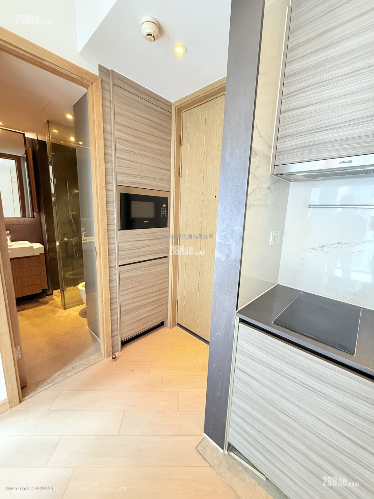 The Zutten Rental 1 Bedroom , 1 Bathroom 261 ft²