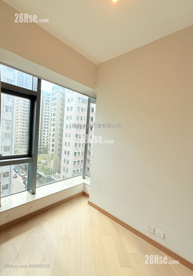 The Zutten Rental 1 Bedroom , 1 Bathroom 261 ft²