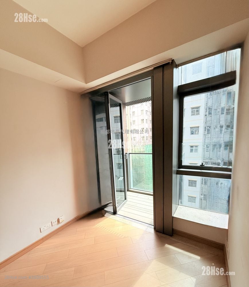 The Zutten Rental 1 Bedroom , 1 Bathroom 261 ft²