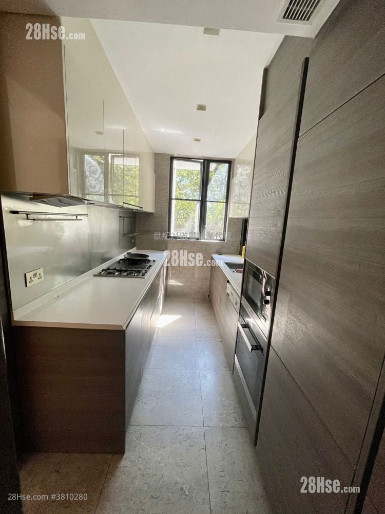 Parc Inverness Sell 3 Bedrooms , 3 Bathrooms 1,373 ft²