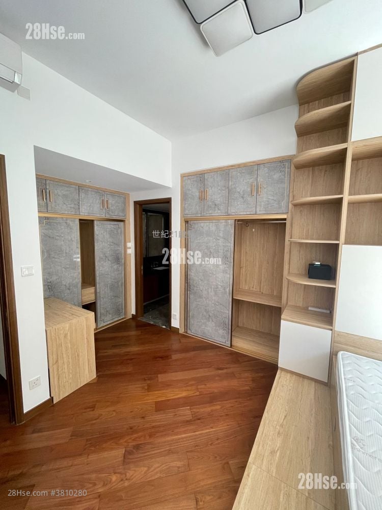 Parc Inverness Sell 3 Bedrooms , 3 Bathrooms 1,373 ft²