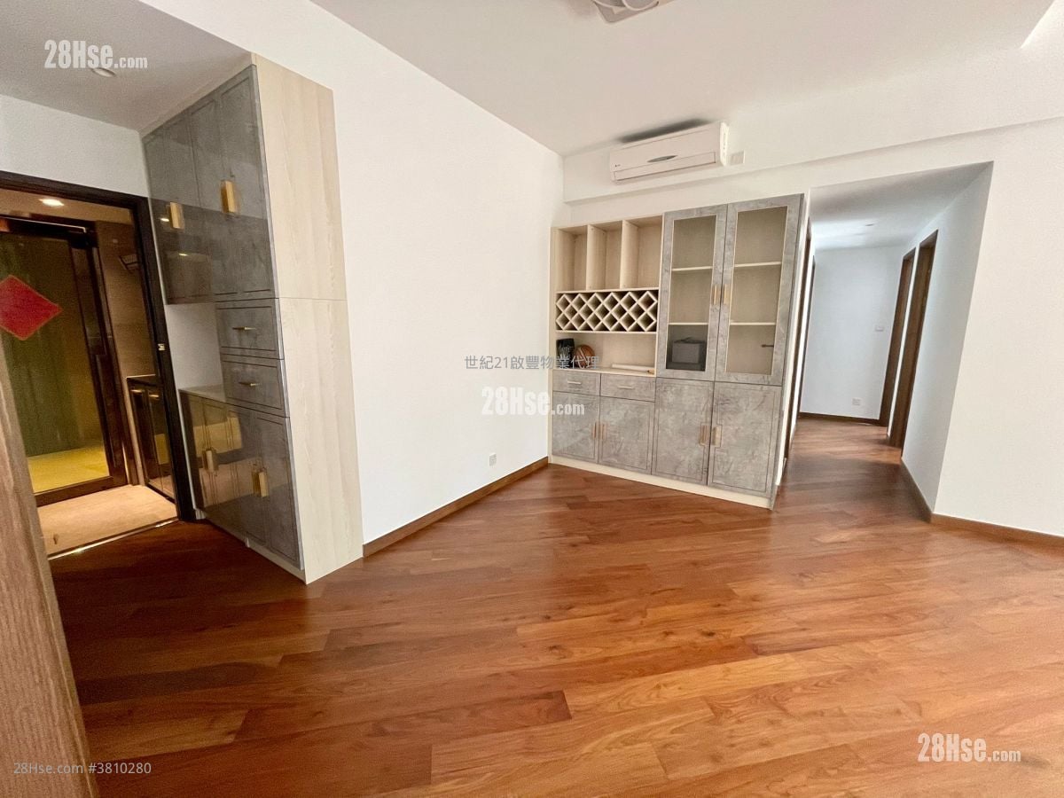 Parc Inverness Sell 3 Bedrooms , 3 Bathrooms 1,373 ft²