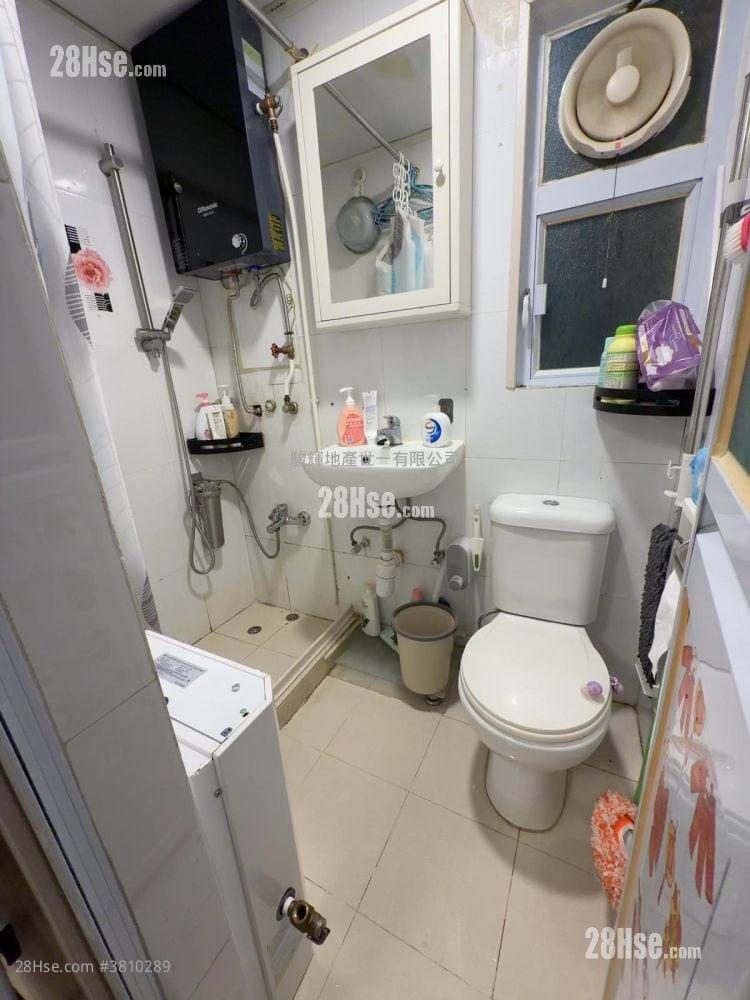 Hayon Building Sell 2 Bedrooms , 1 Bathroom 251 ft²