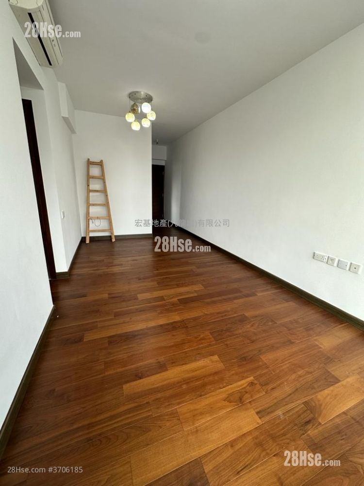 Billionnaire Avant Rental 2 Bathrooms 628 ft²