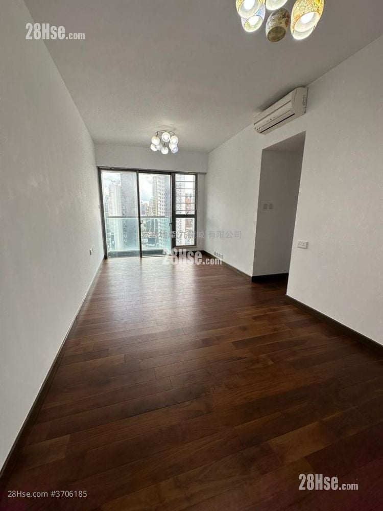 Billionnaire Avant Rental 2 Bathrooms 628 ft²