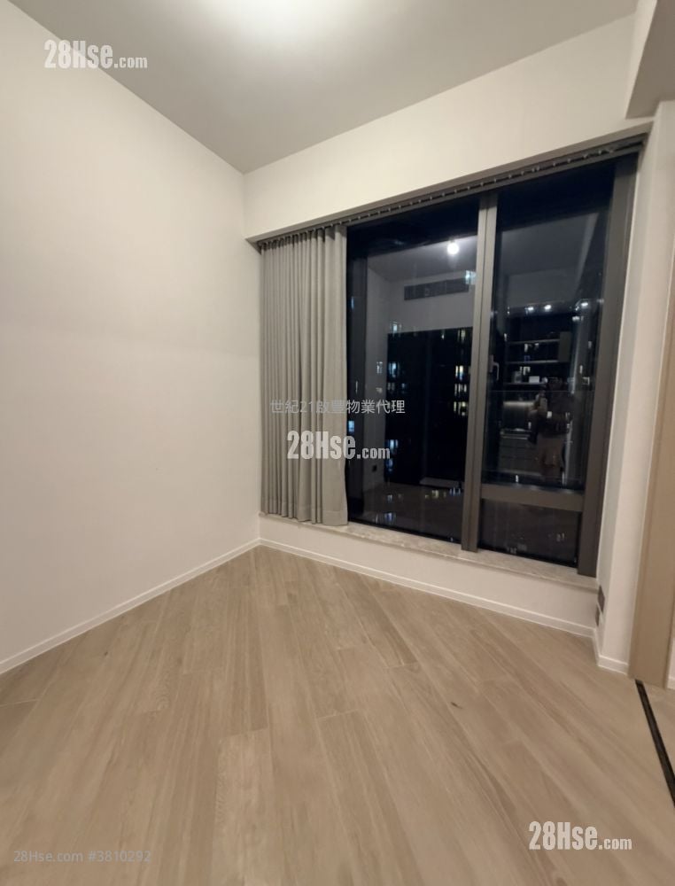 Henley Park 售盤 1 房 , 1 浴室 388 平方呎