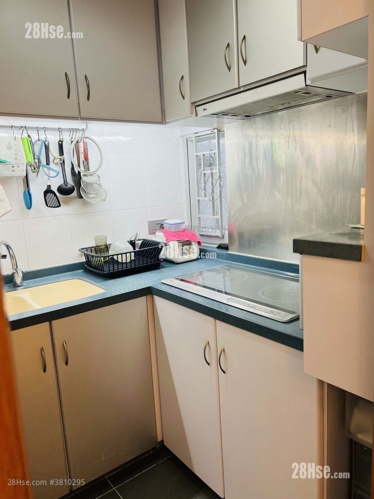 Chevalier Garden Sell 3 Bedrooms , 1 Bathroom 597 ft²