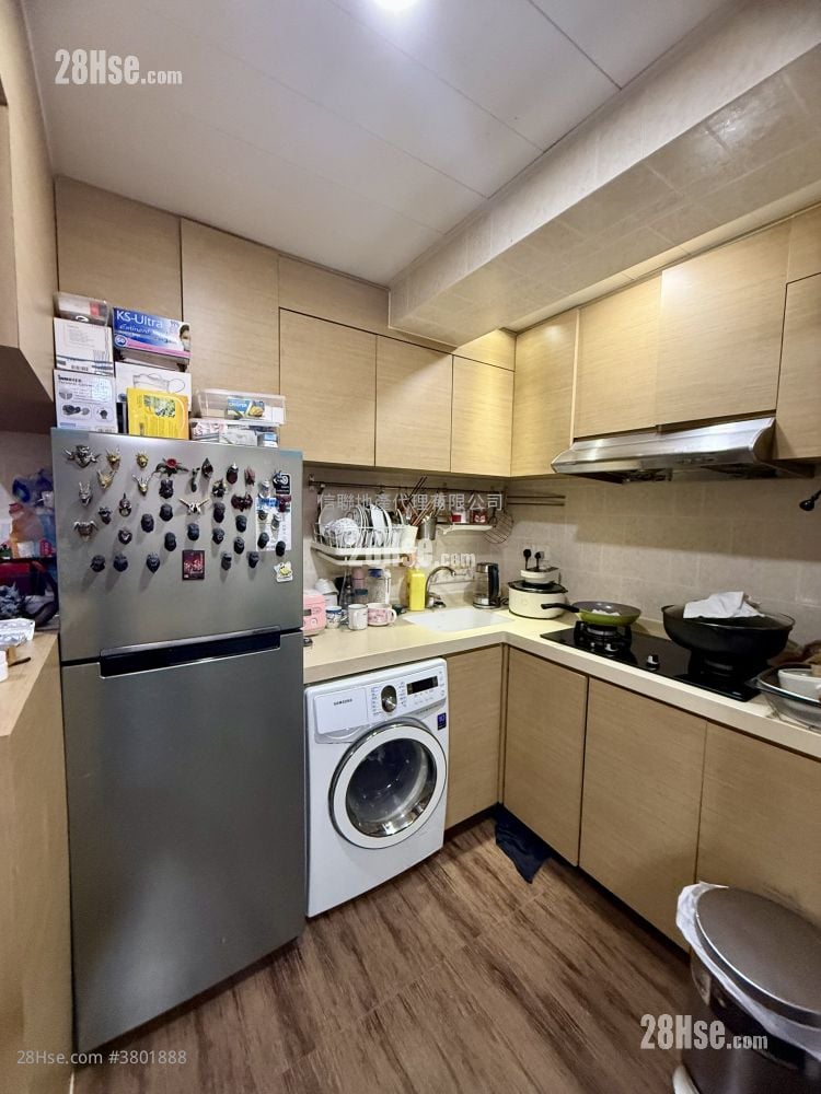 Union Plaza Sell 2 Bedrooms , 1 Bathroom 442 ft²