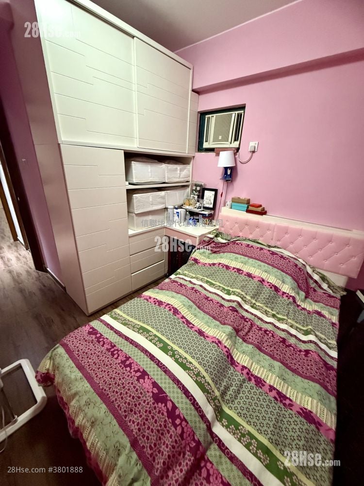 Union Plaza Sell 2 Bedrooms , 1 Bathroom 442 ft²